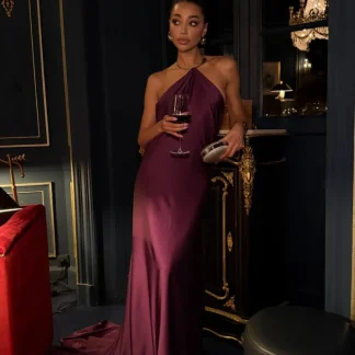 VESTIDO VIOLA APLICAÇÃO PESCOÇO E COSTAS ABERTAS