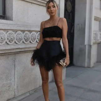 CROP TOP PRETO FLORES
