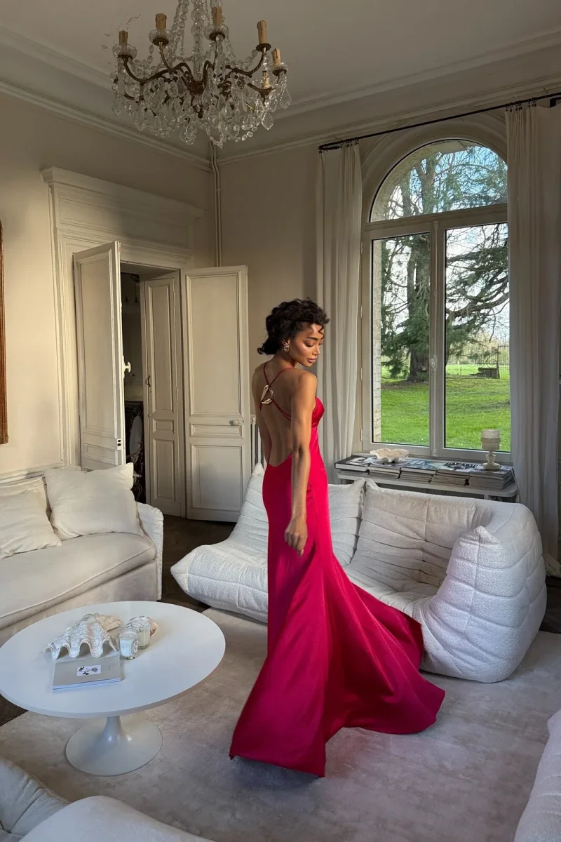 VESTIDO LONGO MAGENTA VIVO ACETINADO