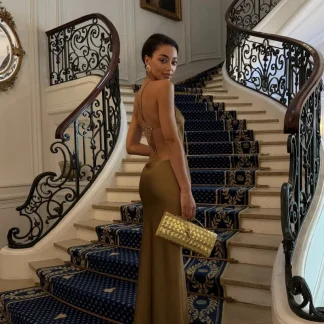 VESTIDO LONGO BRONZE COM APLICAÇÃO COSTAS