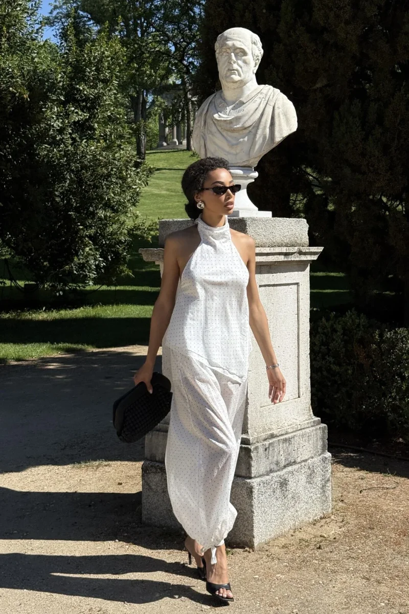 TOP BRANCO COM BOLAS PRETAS GOLA HALTER - Image 8