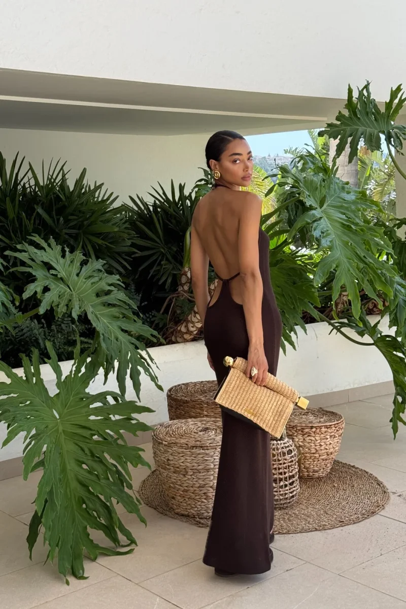 VESTIDO LONGO CASTANHO CHOCOLATE MANTEIGA EM MALHA