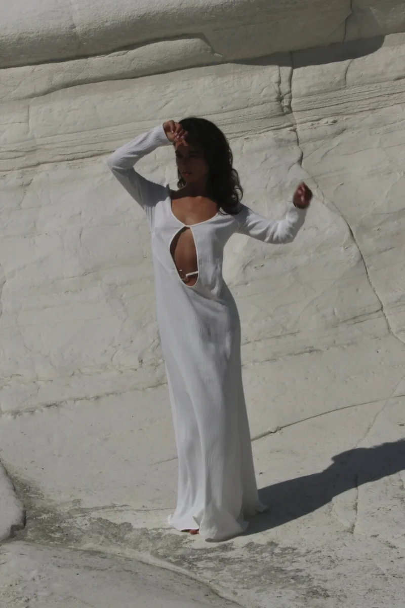 VESTIDO BRANCO COM APLICAÇÃO METÁLICA - Image 5