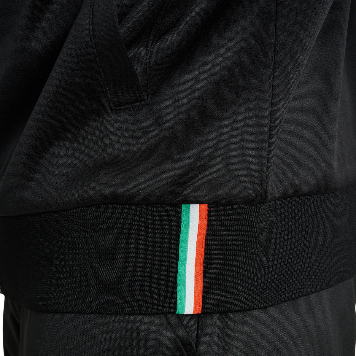 Camisola Leone DNA com capuz ABX721 Preto - Image 6
