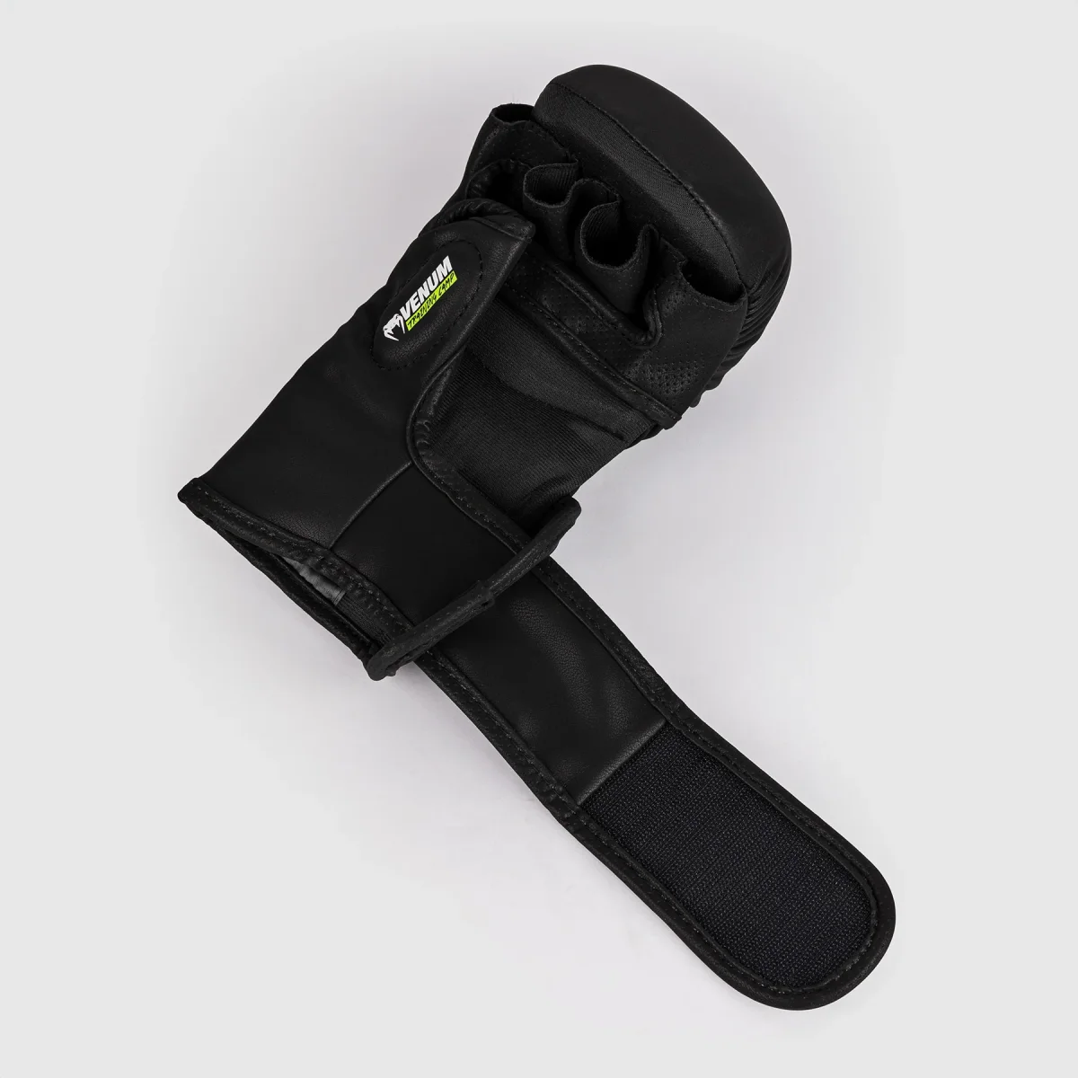 Luvas MMA 7 Oz Venum Training Camp 4.0 sparring - Image 4
