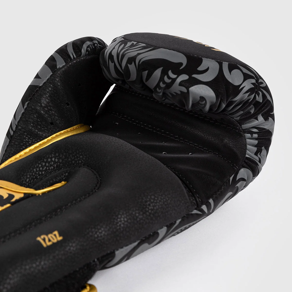 Luvas de Boxe Venum x Ilia Topuria Unmatched - Image 7