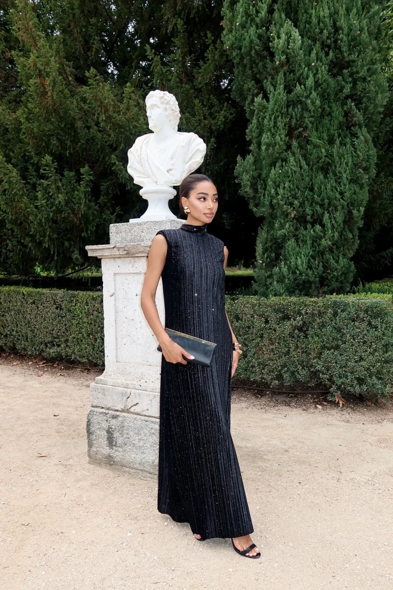 VESTIDO LONGO PRETO DE VELUDO COM GLITTER - Image 4