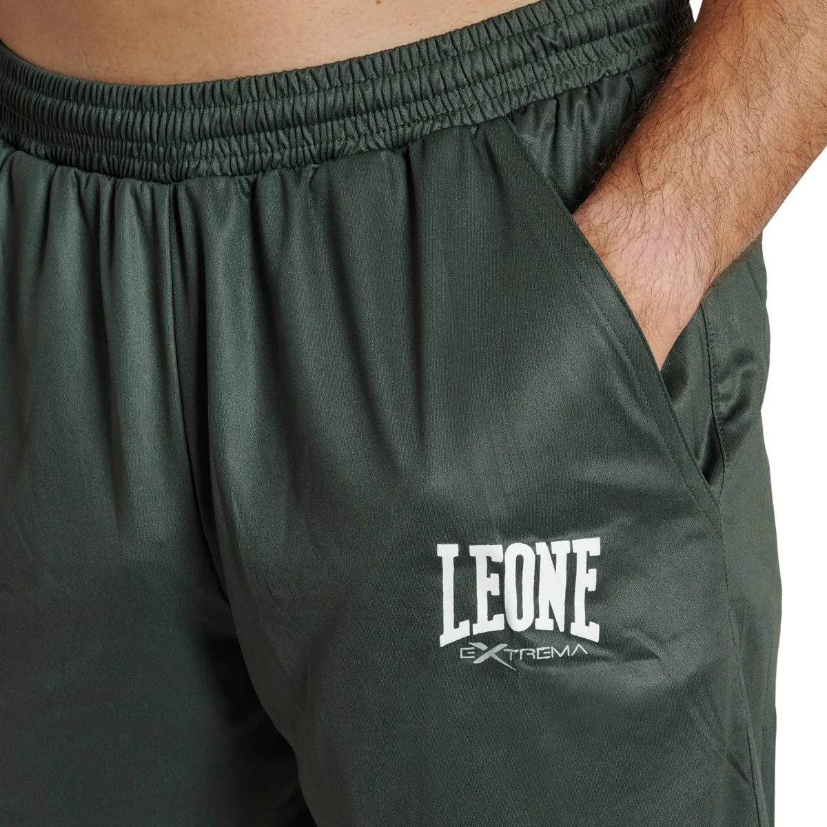 Calções de treino Leone Logo ABX121 Verde - Image 4