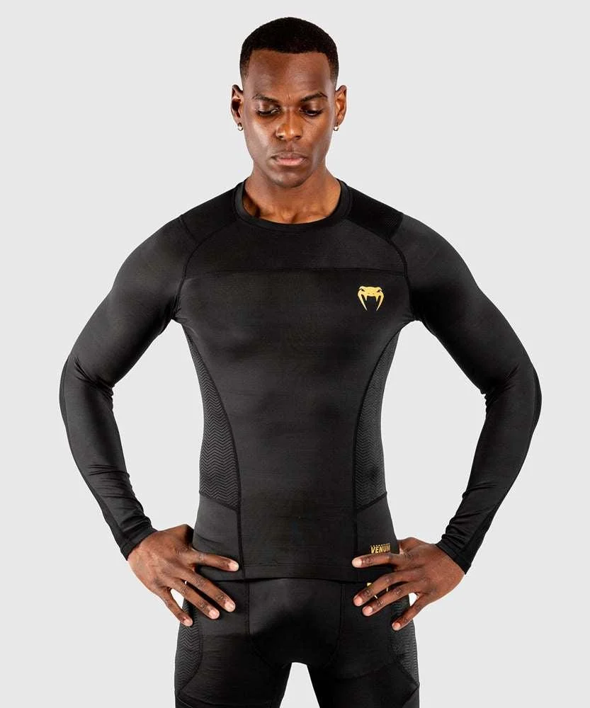 Rashguard Venum G-Fit Preto-dourado mangas compridas - Image 2