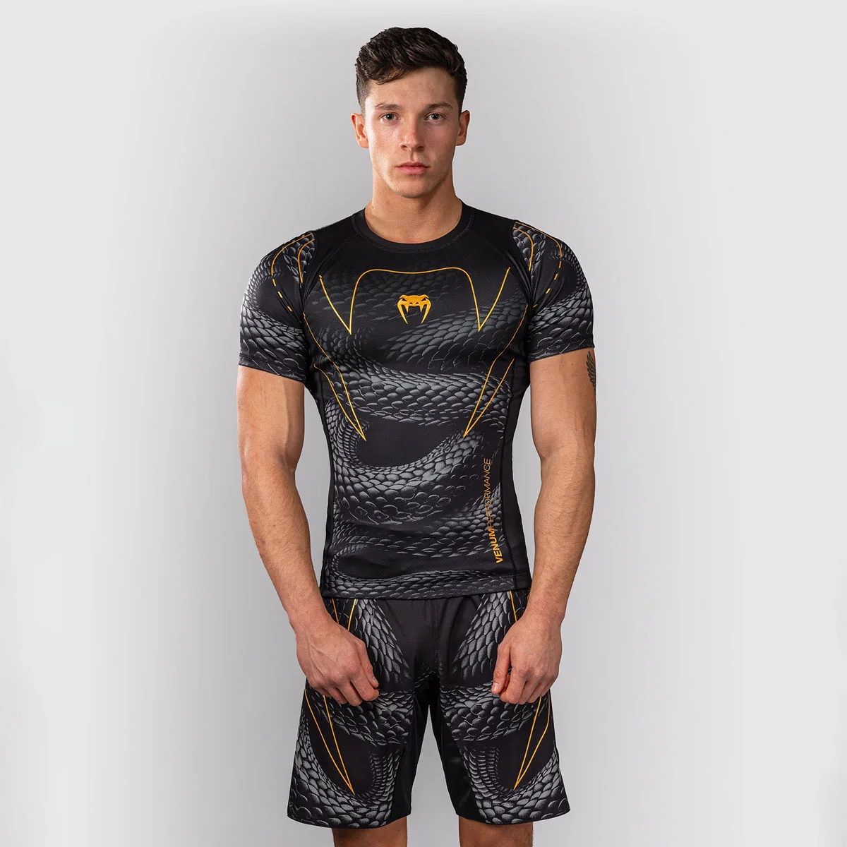 Rashguard Venum Matupa mangas curtas Preto-cinza - Image 2