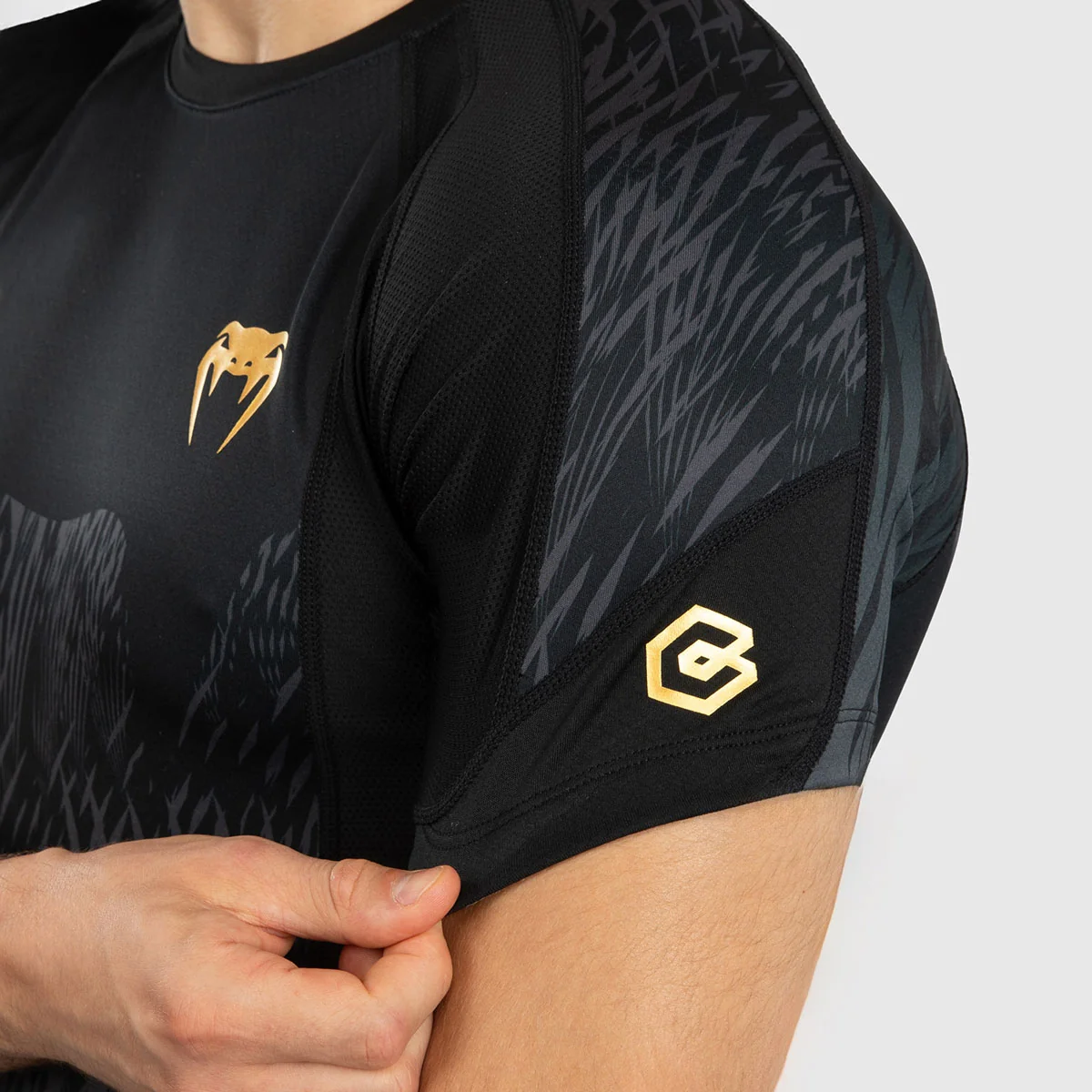 Rashguard Venum x Chimaev Wild Borz mangas curtas Preto - Image 7