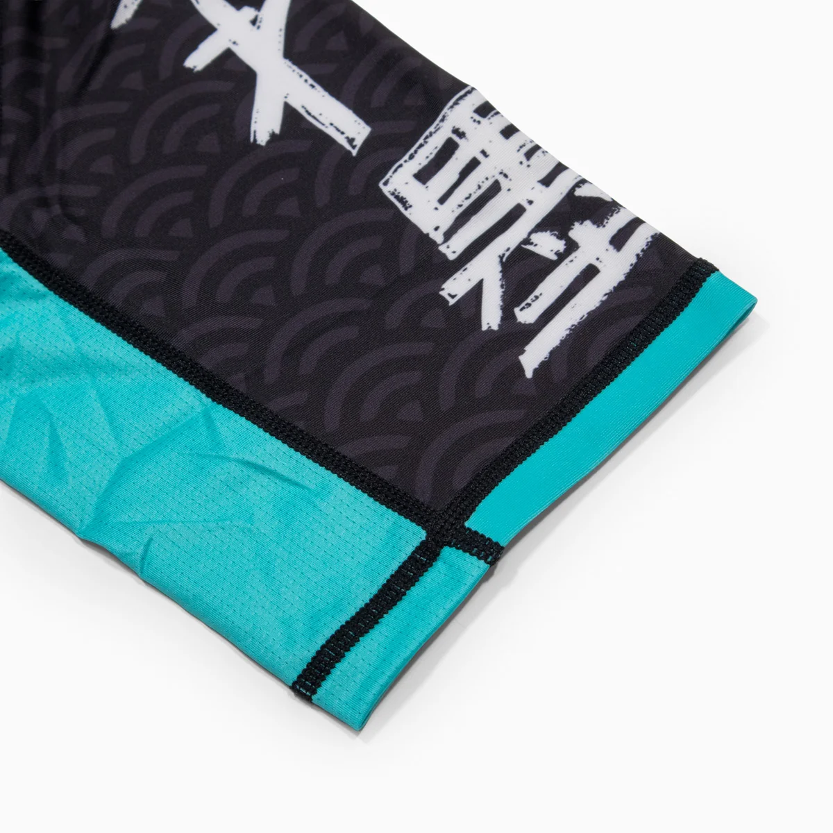 Rashguard Half Sumo Koi - Image 6