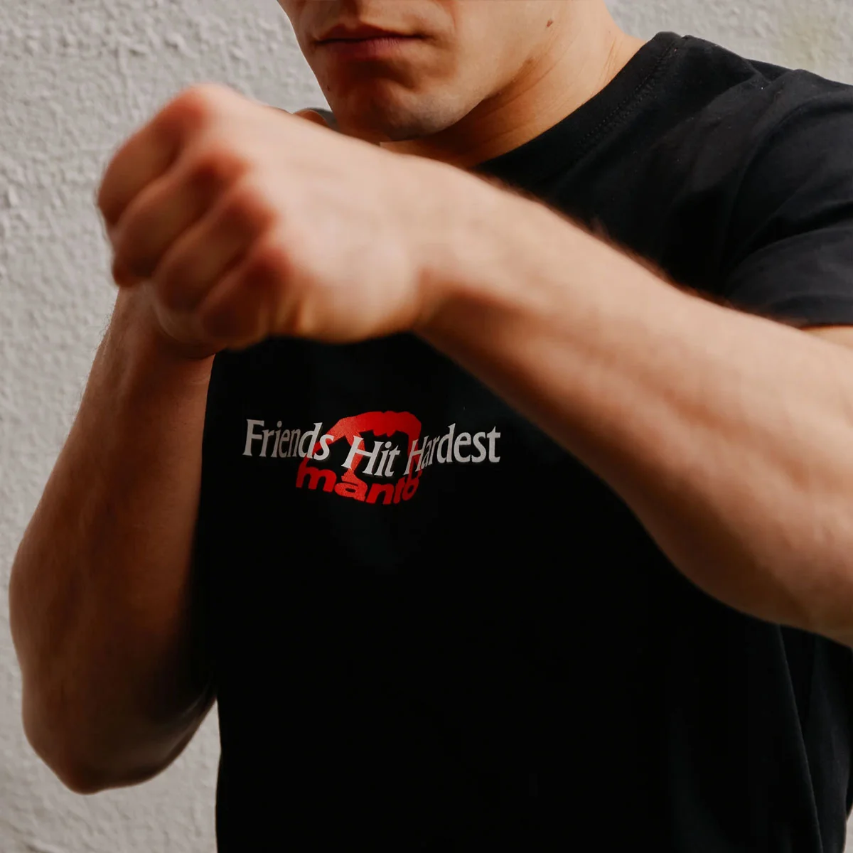 T-shirt Manto Nothing Personal Preto - Image 5