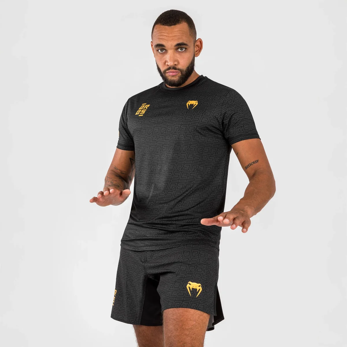 T-shirt Venum X Ares 2.0 Dry Tech Preto-ouro - Image 3