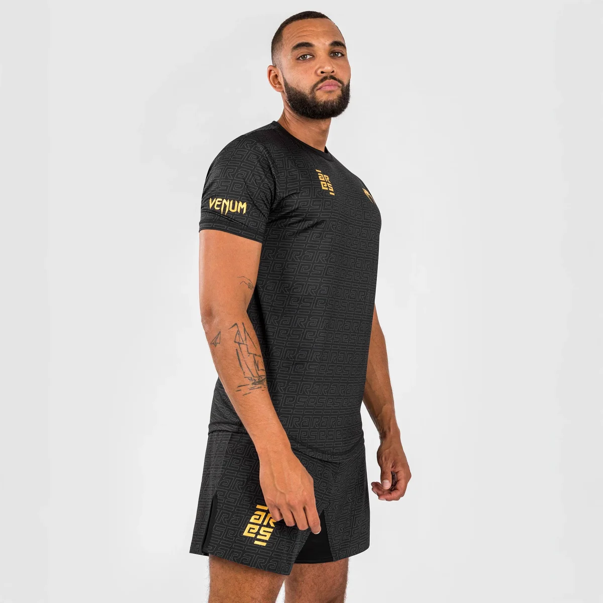 T-shirt Venum X Ares 2.0 Dry Tech Preto-ouro - Image 4