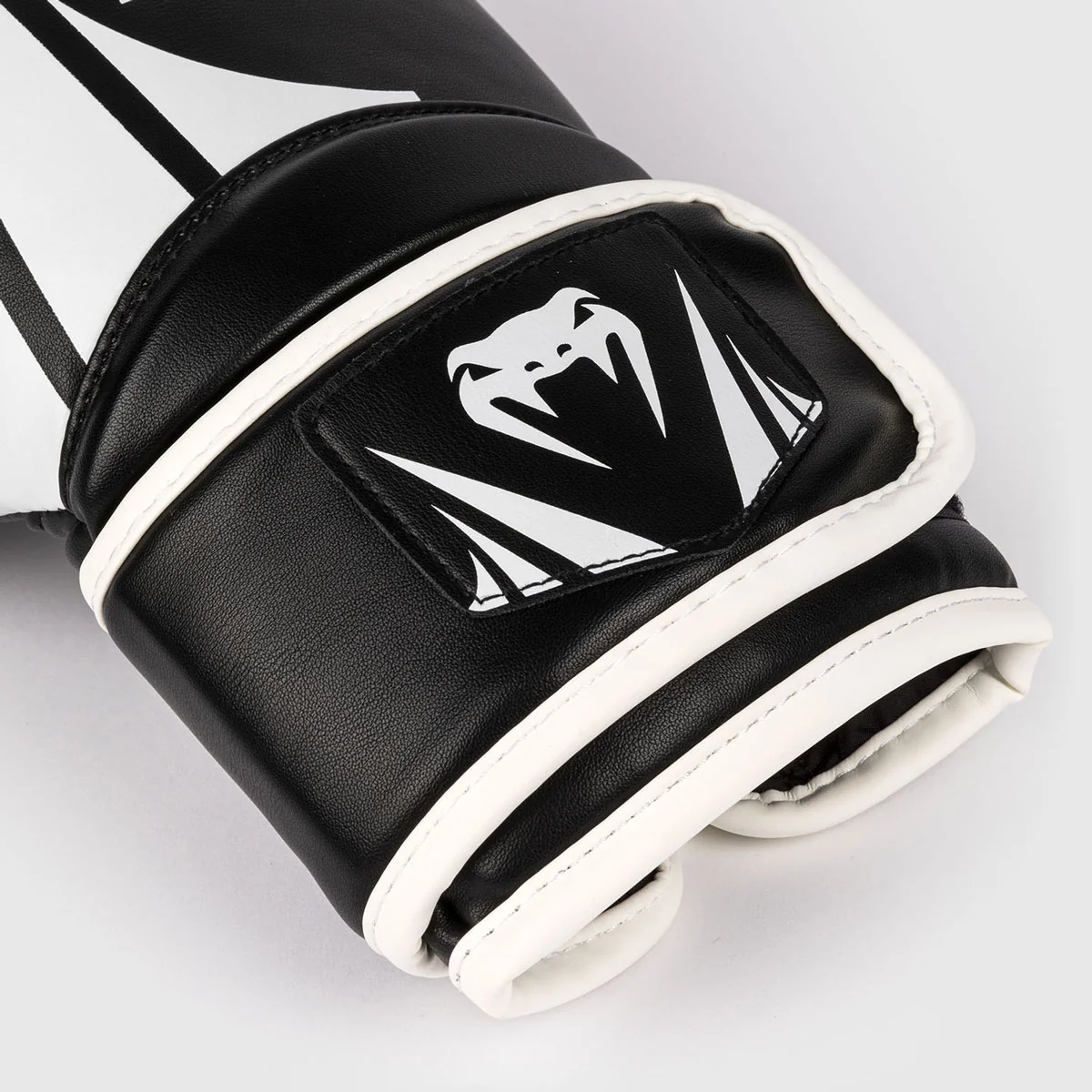 Luvas de Boxe Venum Challenger 2.5 Preto-branco - Image 5